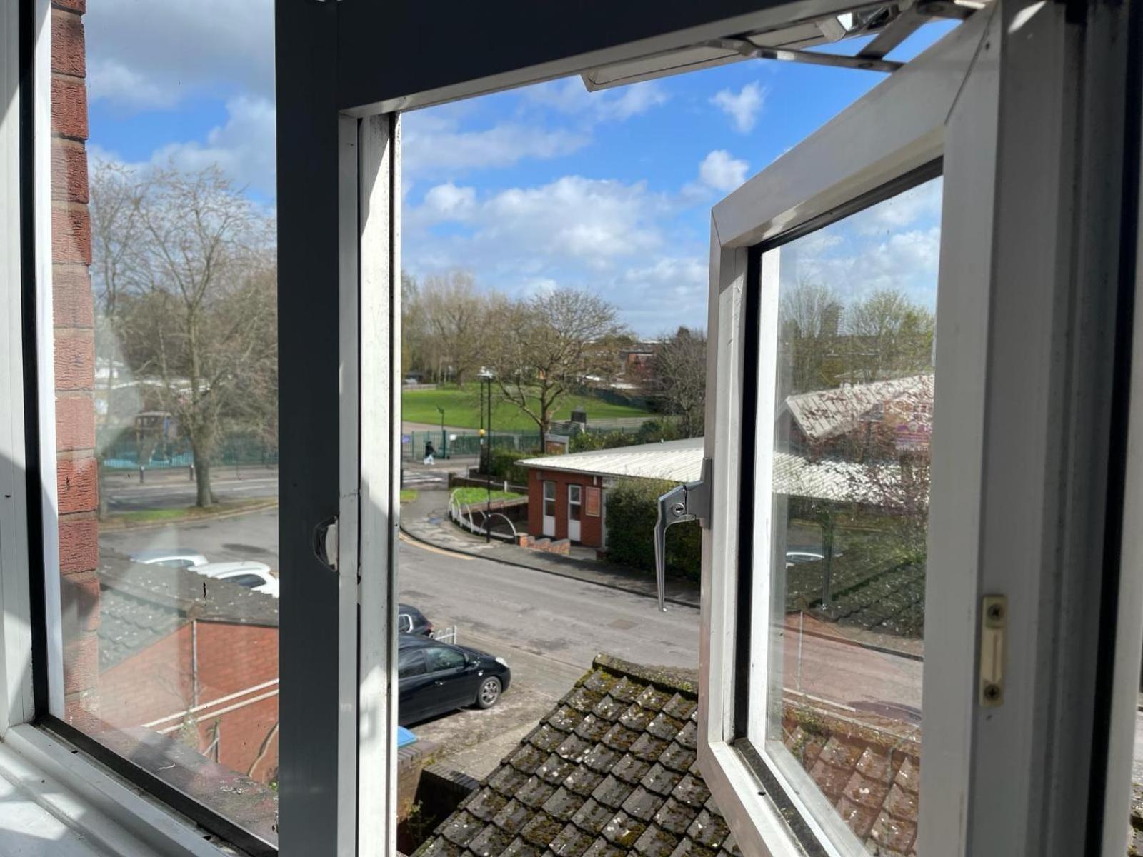 Homestays-Close To Coventry City And University I Free Parking I Wi-Fi Exterior photo