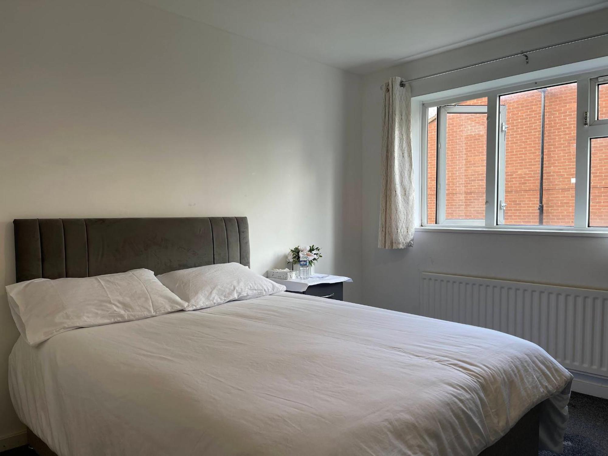 Homestays-Close To Coventry City And University I Free Parking I Wi-Fi Exterior photo